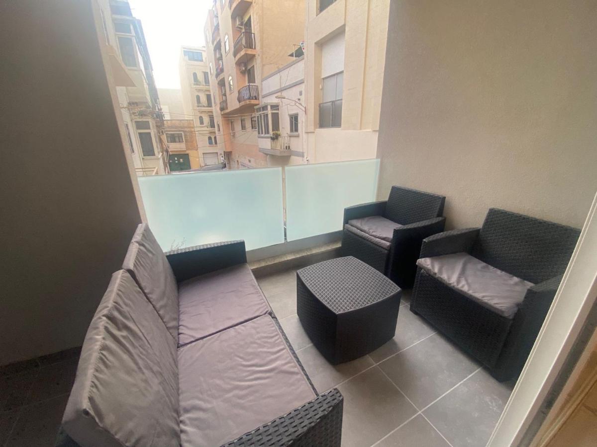 Sliema Centrally Located Apt Экстерьер фото