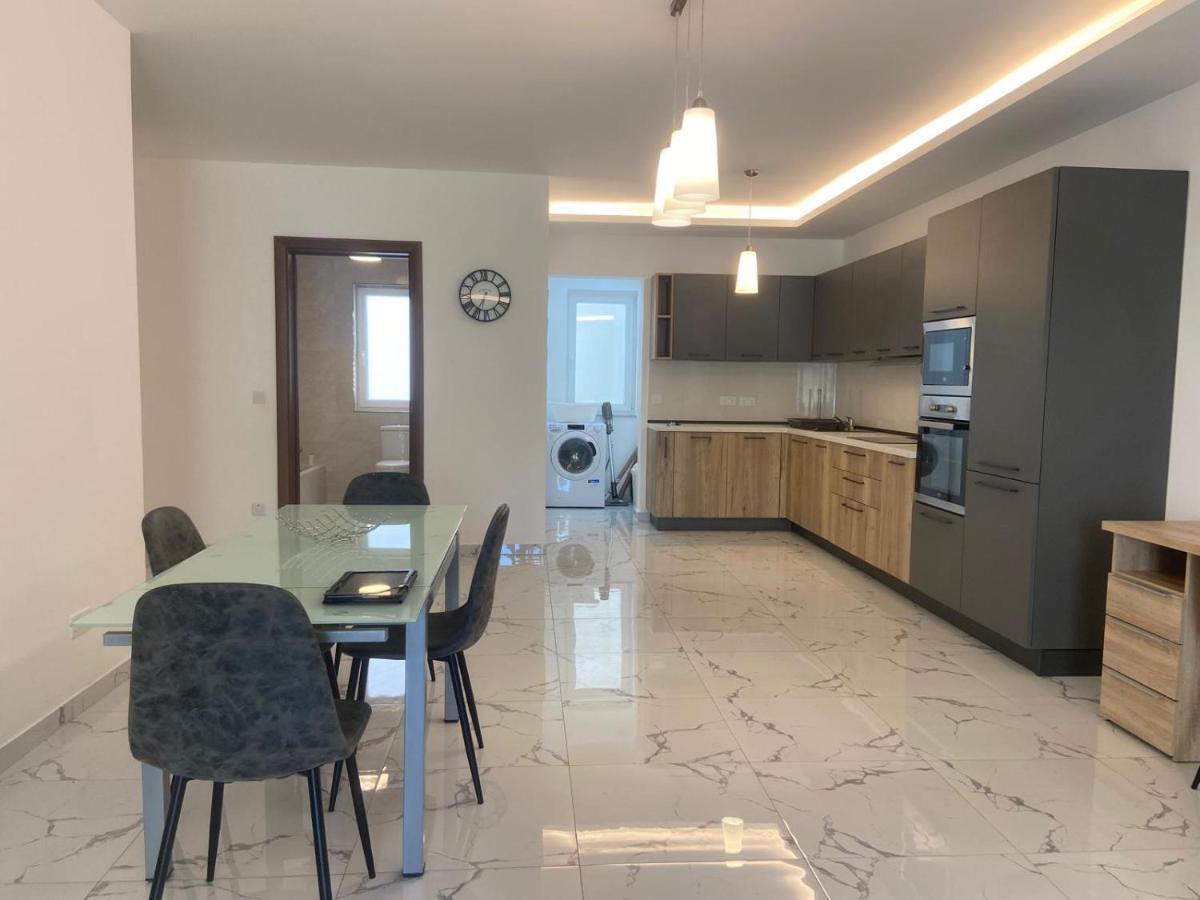 Sliema Centrally Located Apt Экстерьер фото